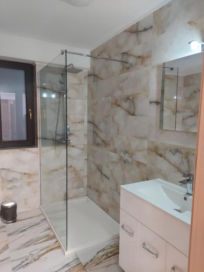 Apartmán Bya Brown Valea Lupului  Exteriér fotografie