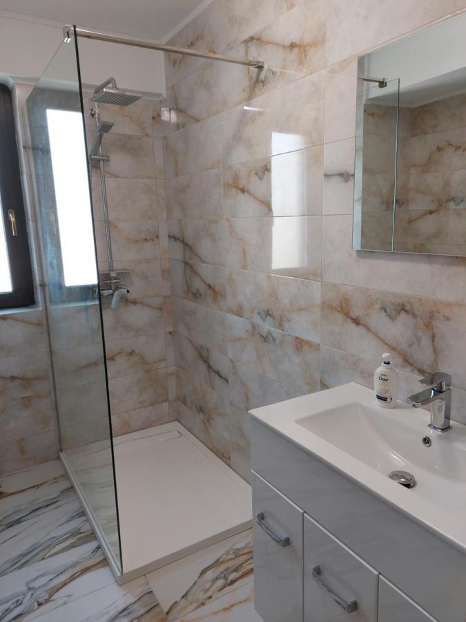 Apartmán Bya Brown Valea Lupului  Exteriér fotografie